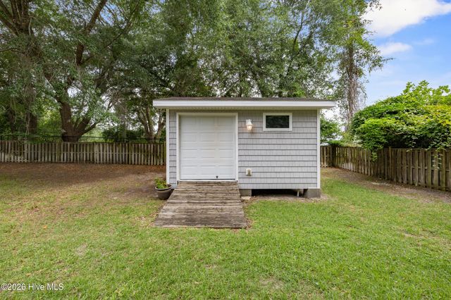 105 Francis Marion Drive, Wilmington, NC 28411