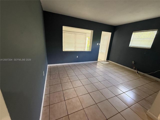 2483 SW 11th St 2483, Miami, FL 33135