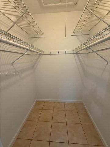 2483 SW 11th St 2483, Miami, FL 33135