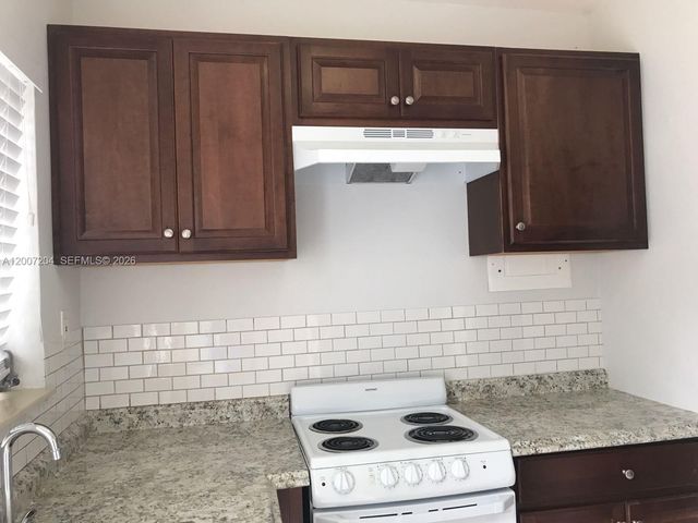 2483 SW 11th St 2483, Miami, FL 33135