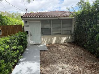 2483 SW 11th St 2483, Miami, FL 33135