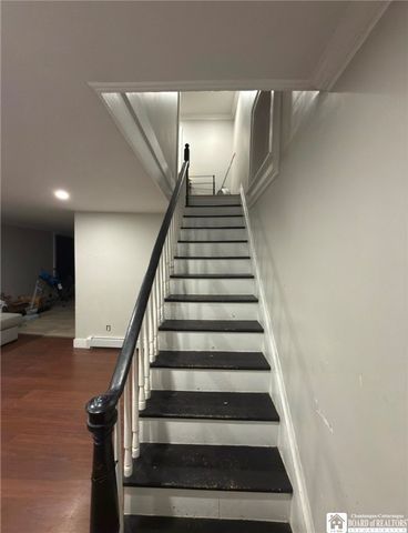 13 Burgess Street, Hanover, NY 14136