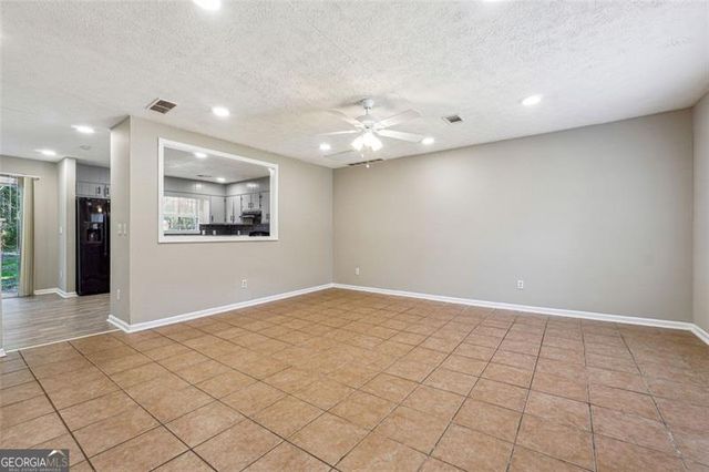 8227 ENGLEWOOD Trail, Riverdale, GA 30274