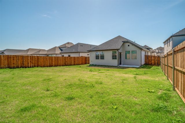 900 Pine Beach Drive, Princeton, TX 75071