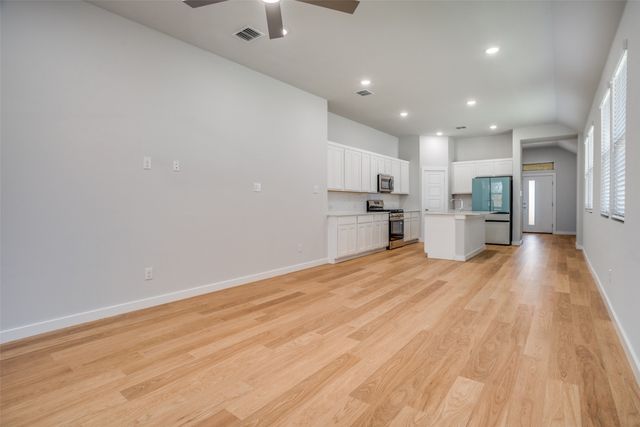 900 Pine Beach Drive, Princeton, TX 75071