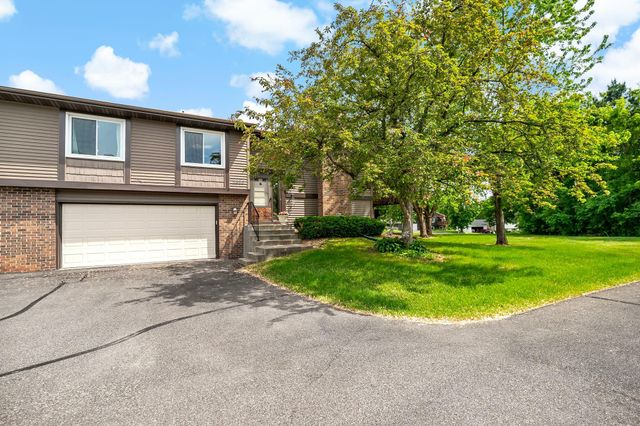 2890 Castleford Court, Woodbury, MN 55125