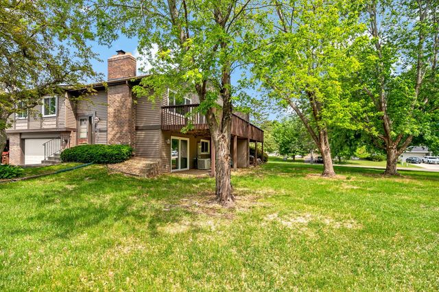2890 Castleford Court, Woodbury, MN 55125
