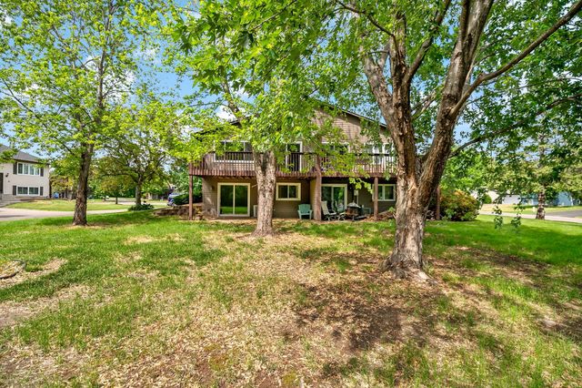2890 Castleford Court, Woodbury, MN 55125