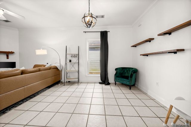 3525 Myrtle Grove Dr, Baton Rouge, LA 70810