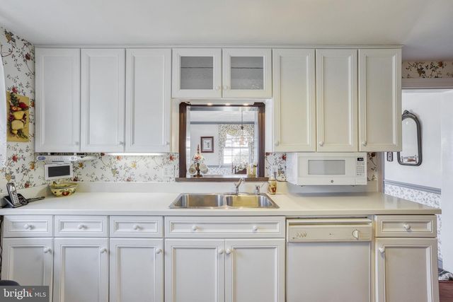 120 WOODLAND RD, York, PA 17403