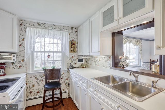 120 WOODLAND RD, York, PA 17403