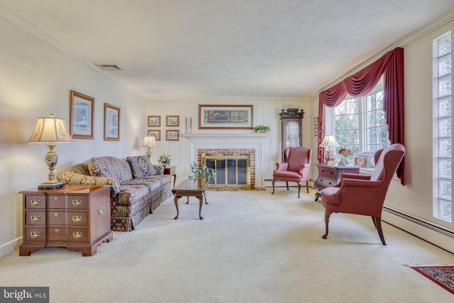 120 WOODLAND RD, York, PA 17403
