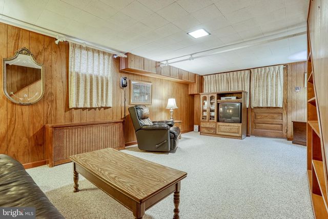 120 WOODLAND RD, York, PA 17403