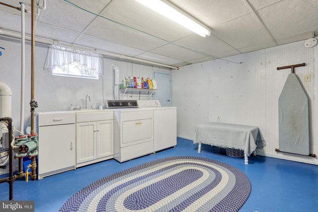 120 WOODLAND RD, York, PA 17403