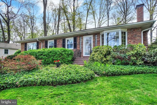 120 WOODLAND RD, York, PA 17403