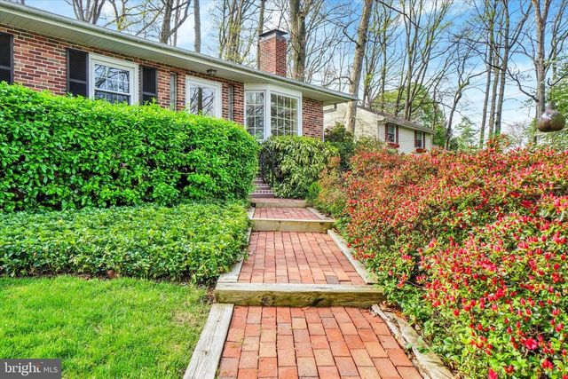 120 WOODLAND RD, York, PA 17403
