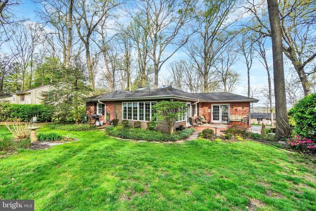 120 WOODLAND RD, York, PA 17403
