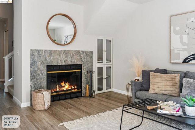214 Bayside Ct, Richmond, CA 94804
