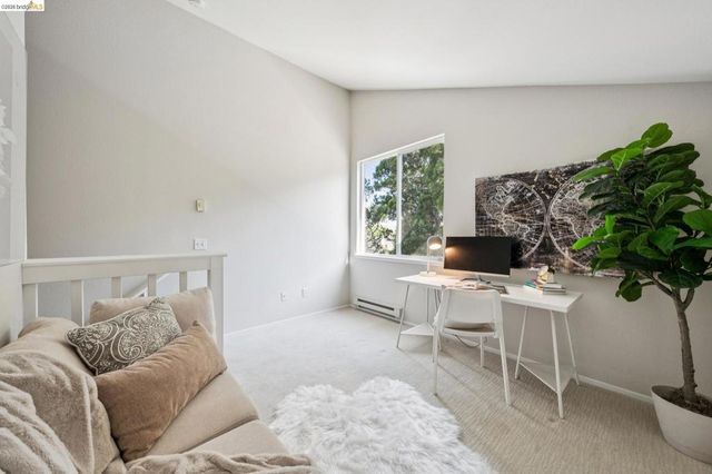 214 Bayside Ct, Richmond, CA 94804