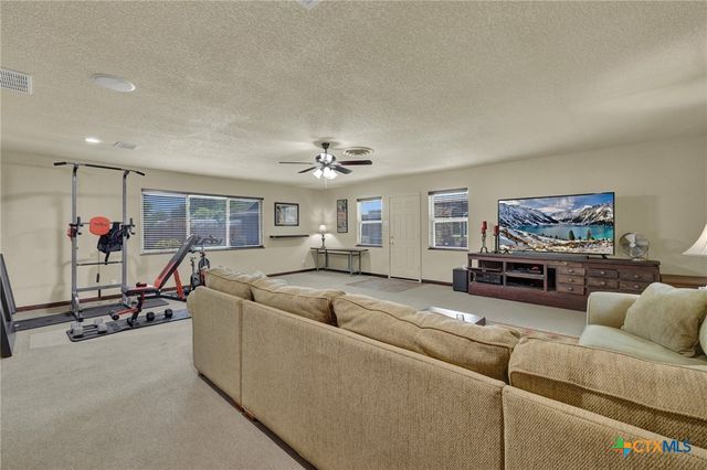 635 Riverside Path, Canyon Lake, TX 78133