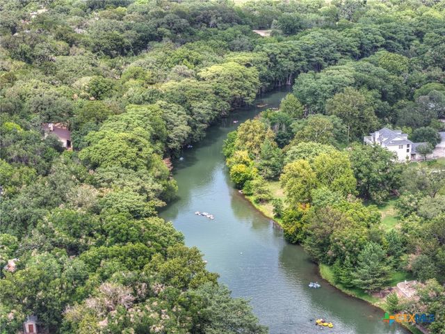 635 Riverside Path, Canyon Lake, TX 78133