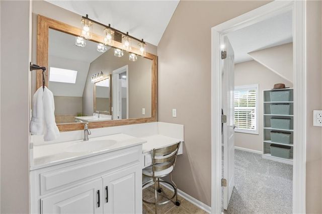 13813 Richards Street, Overland Park, KS 66221