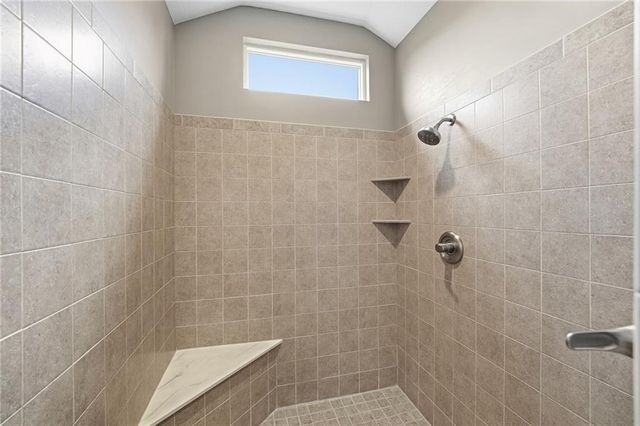 13813 Richards Street, Overland Park, KS 66221