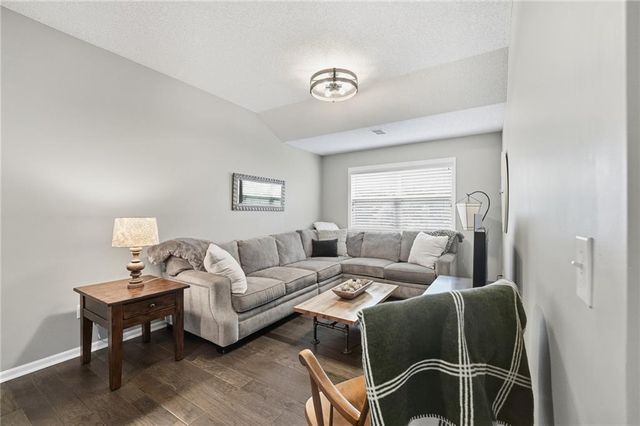 13813 Richards Street, Overland Park, KS 66221