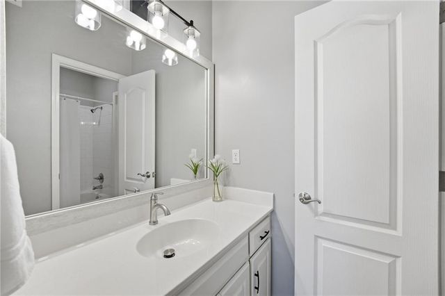 13813 Richards Street, Overland Park, KS 66221
