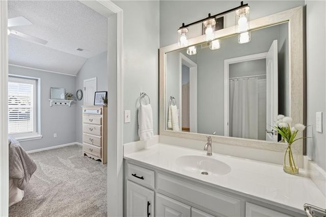 13813 Richards Street, Overland Park, KS 66221