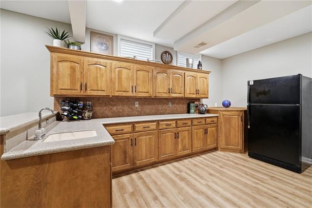 13813 Richards Street, Overland Park, KS 66221
