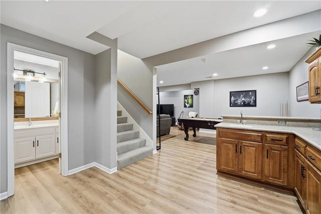13813 Richards Street, Overland Park, KS 66221