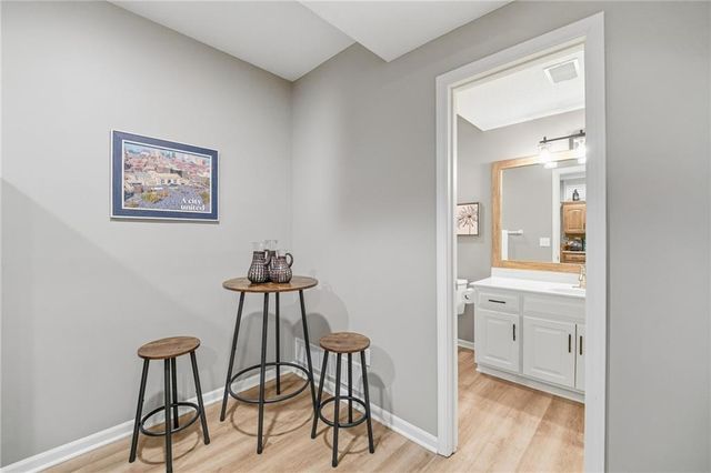 13813 Richards Street, Overland Park, KS 66221