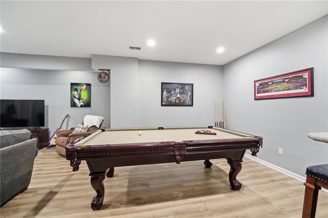 13813 Richards Street, Overland Park, KS 66221