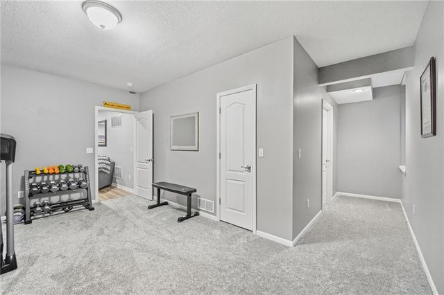 13813 Richards Street, Overland Park, KS 66221
