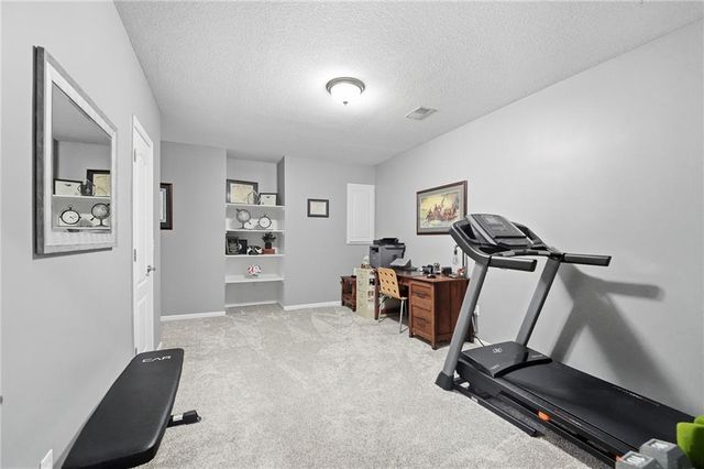 13813 Richards Street, Overland Park, KS 66221