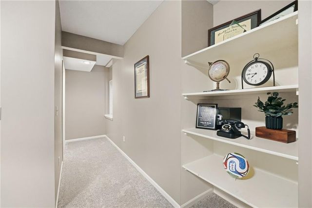 13813 Richards Street, Overland Park, KS 66221