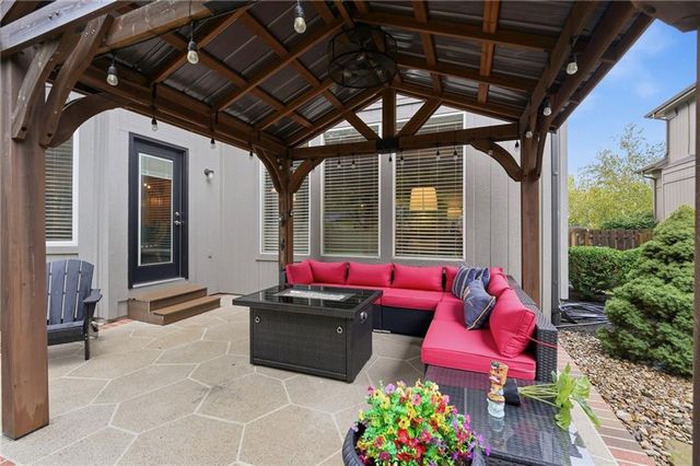 13813 Richards Street, Overland Park, KS 66221
