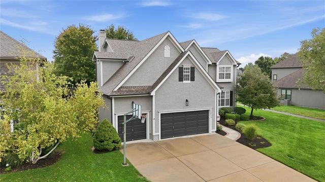 13813 Richards Street, Overland Park, KS 66221