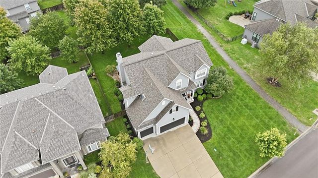 13813 Richards Street, Overland Park, KS 66221