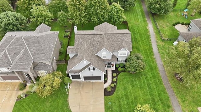 13813 Richards Street, Overland Park, KS 66221