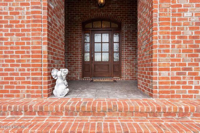 111 Rollingwood Drive, New Bern, NC 28562