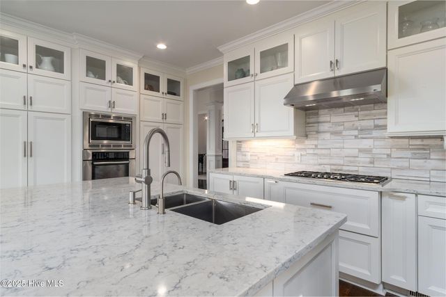 111 Rollingwood Drive, New Bern, NC 28562