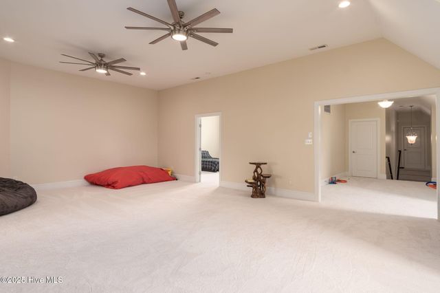 111 Rollingwood Drive, New Bern, NC 28562