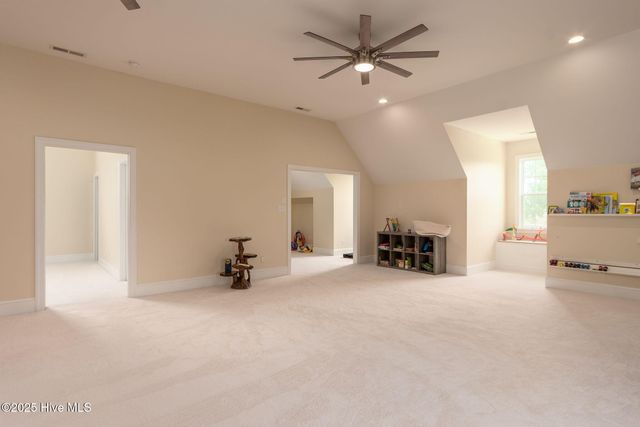 111 Rollingwood Drive, New Bern, NC 28562