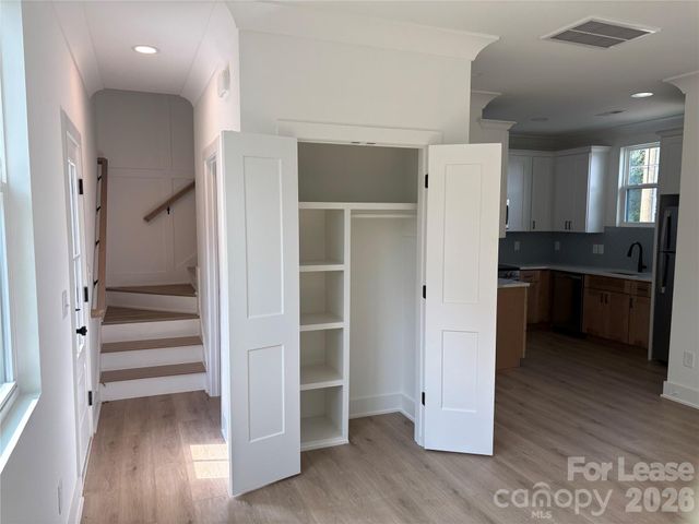 2905 Clyde Drive, Charlotte, NC 28208