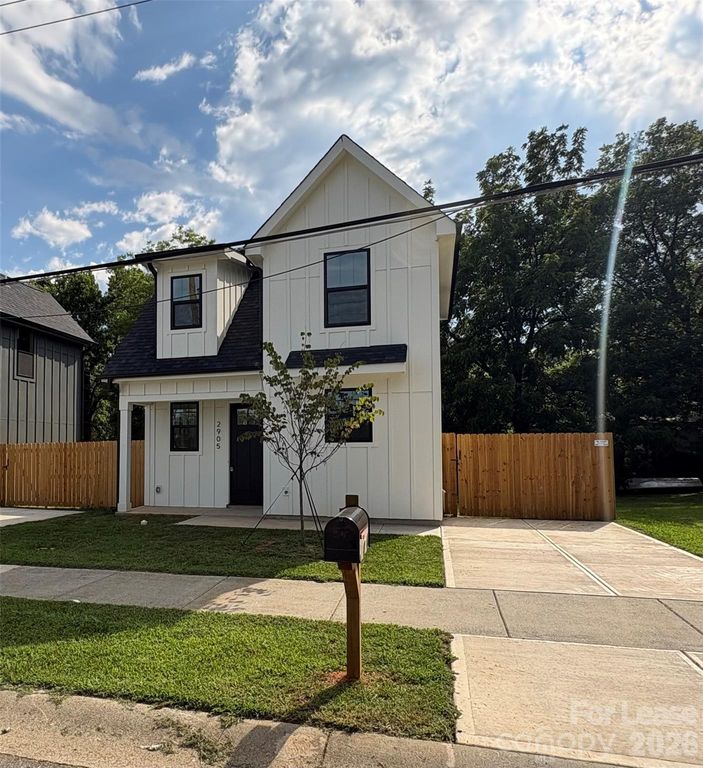2905 Clyde Drive, Charlotte, NC 28208