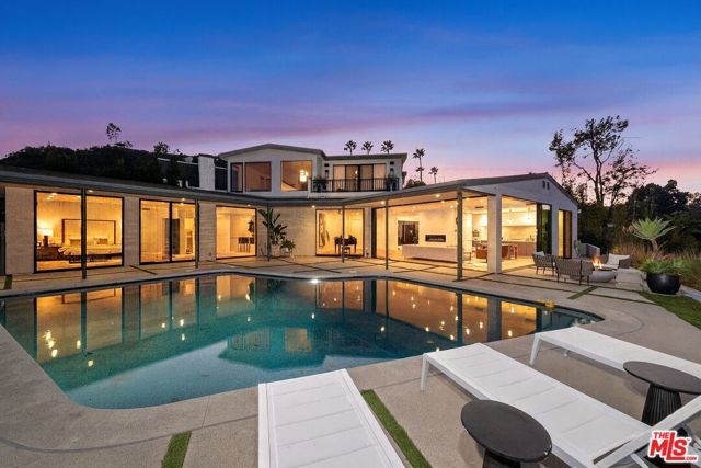 8545 Charl Lane, Los Angeles, CA 90046