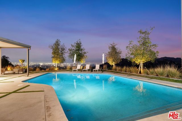 8545 Charl Lane, Los Angeles, CA 90046