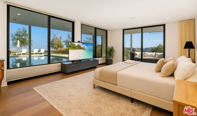 8545 Charl Lane, Los Angeles, CA 90046